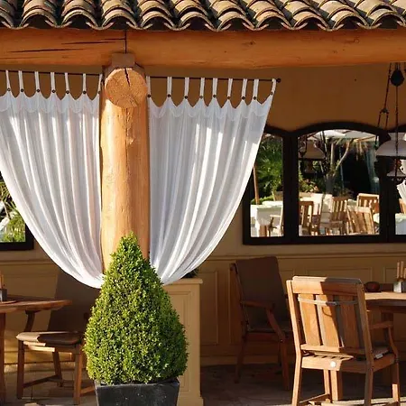 Hotel L\' Estelle En Camargue 